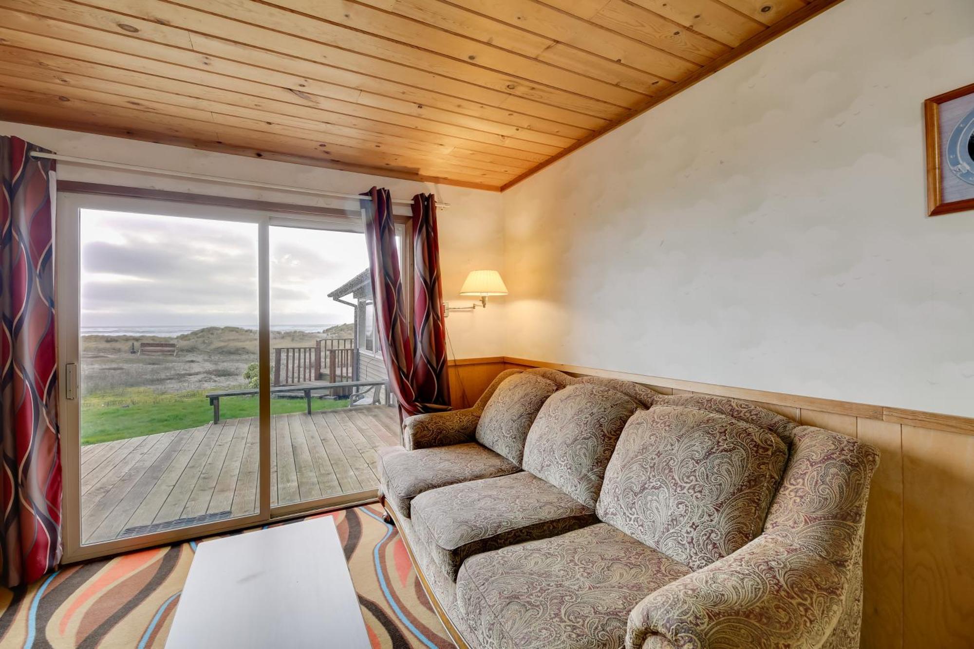 Sanderling Sea Cottages, Unit 1 With Deck! Waldport Exterior photo